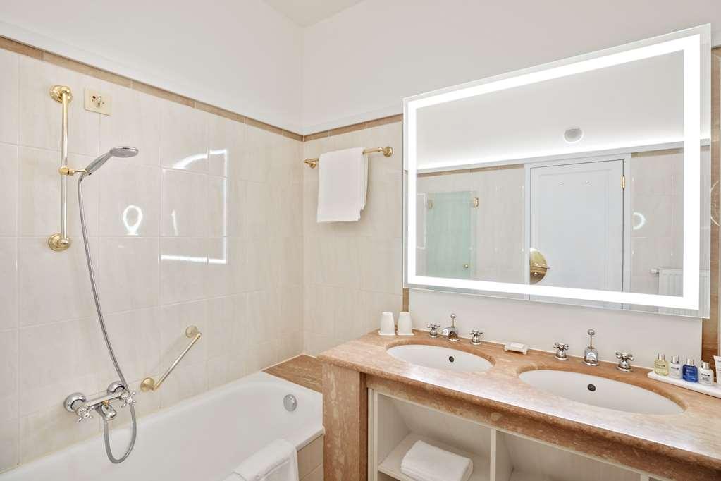 Radisson Blu Hotel Altstadt, Salzburg Room photo